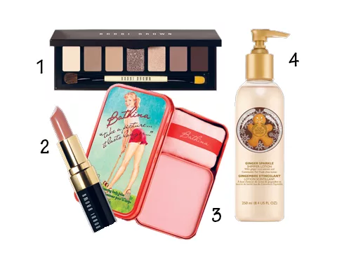 1.Kẻ mắt nâu chocolate Bobi Brown 2.Son Bobi Brown 3.Bathina Body Balm của Benefit 4.Body Lotion Ginger Sparkle của The Body Shop