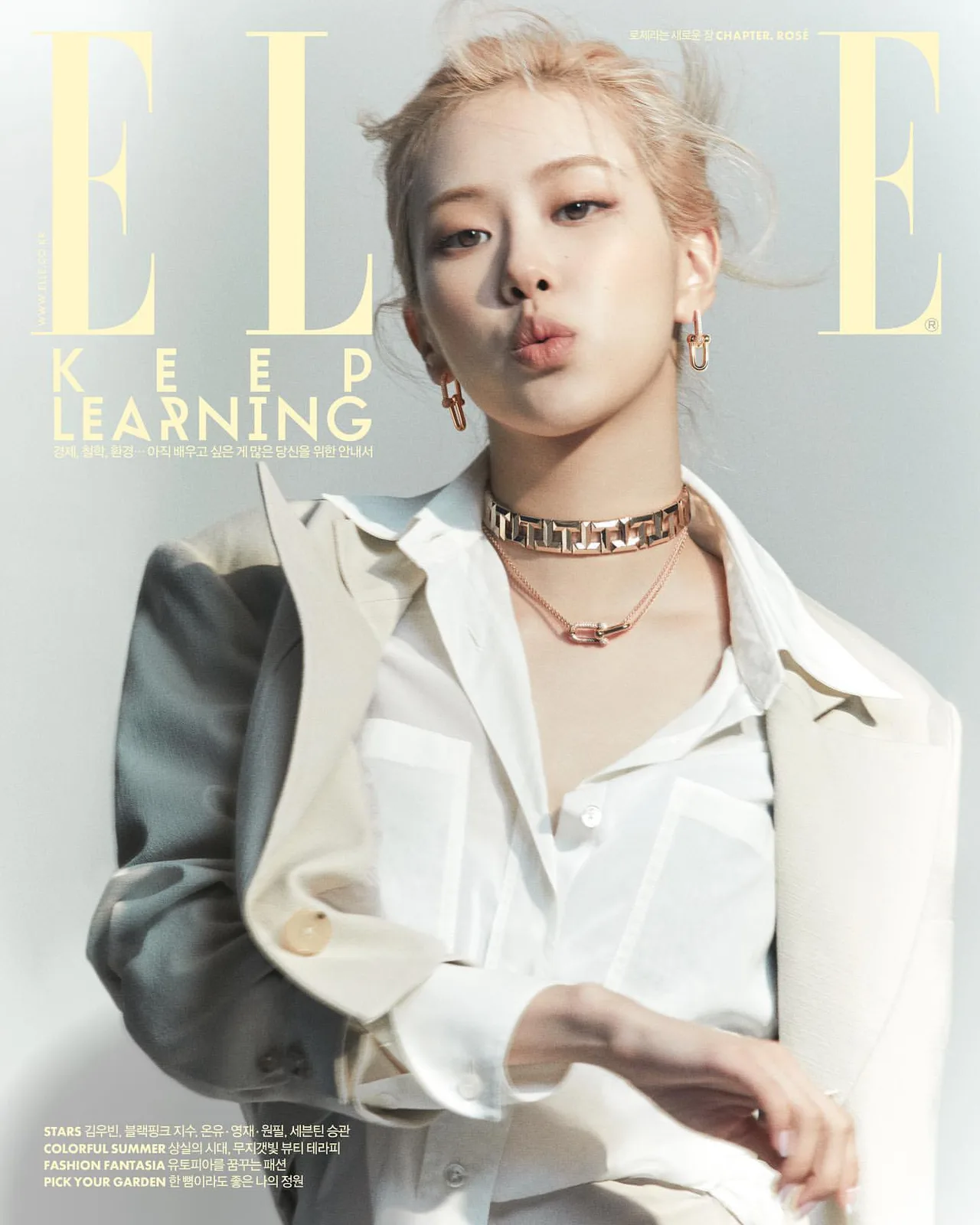 Bìa báo ELLE Hàn Quốc số tháng Sáu Rosé Black Pink