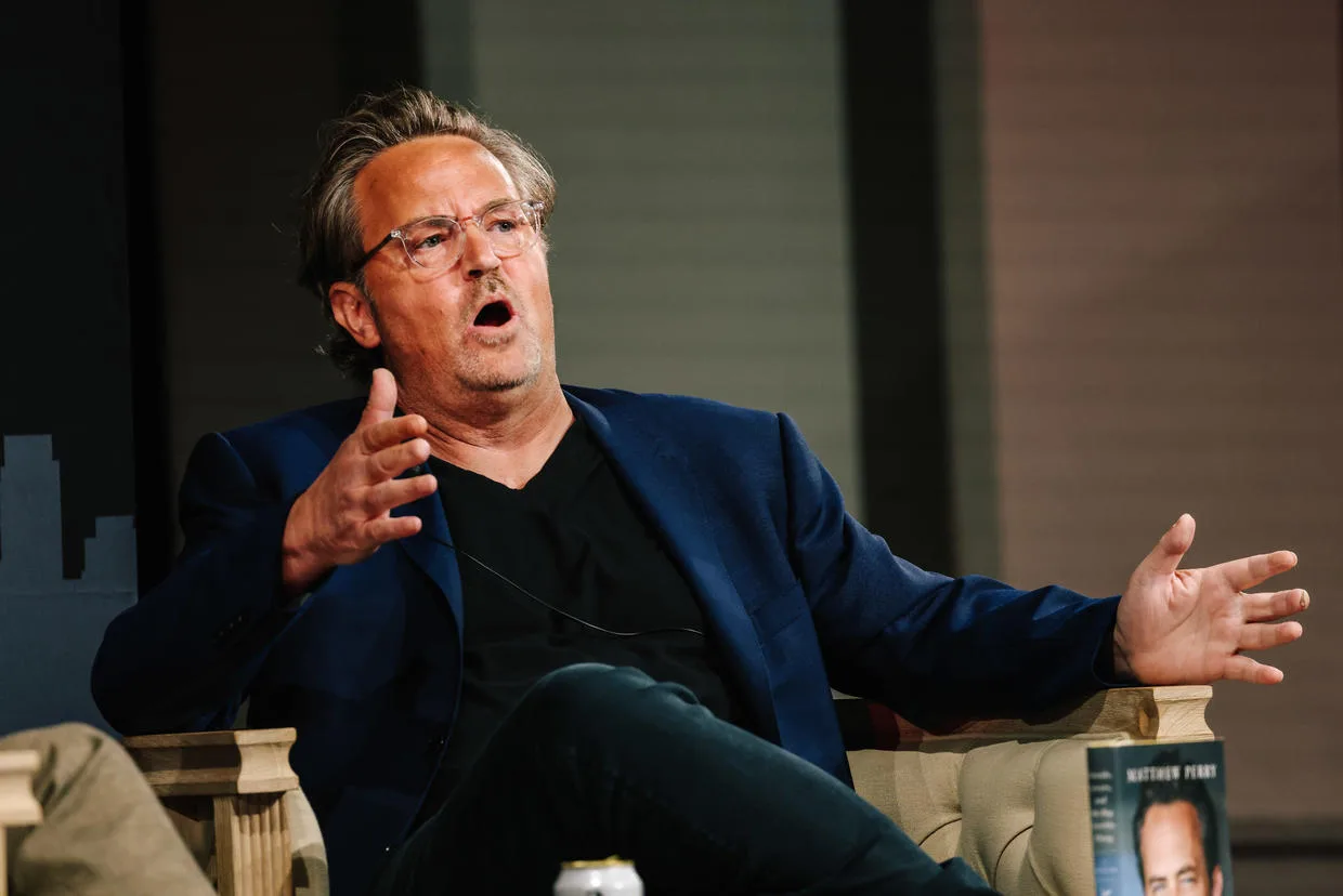 Matthew Perry trình bày về sách