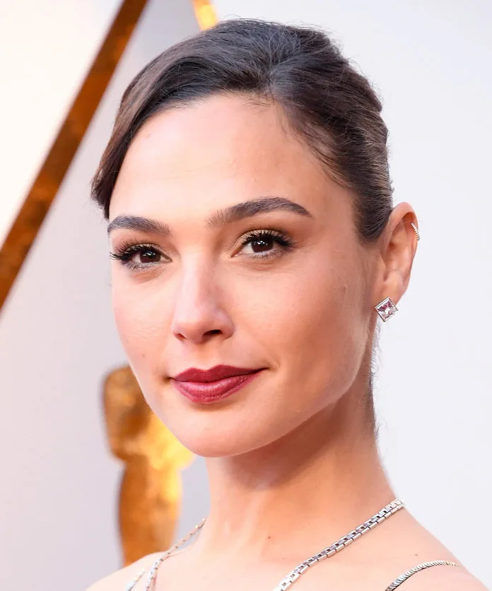 Các kiểu tóc giúp các sao nữ “mê hoặc" người hâm mộ tại Oscar 2018 Các kiểu tóc giúp các sao nữ “mê hoặc" người hâm mộ tại Oscar 2018