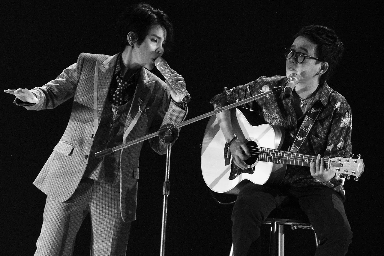 vũ cát tường song ca với phương uyên