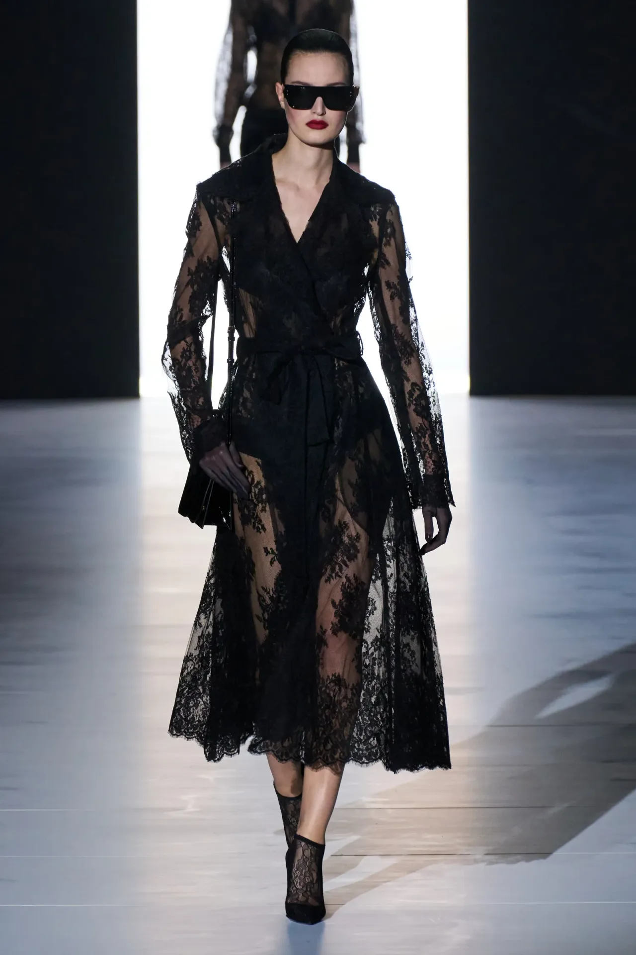 00027-dolce-e-gabbana-fall-2023-ready-to-wear-credit-gorunway (1)