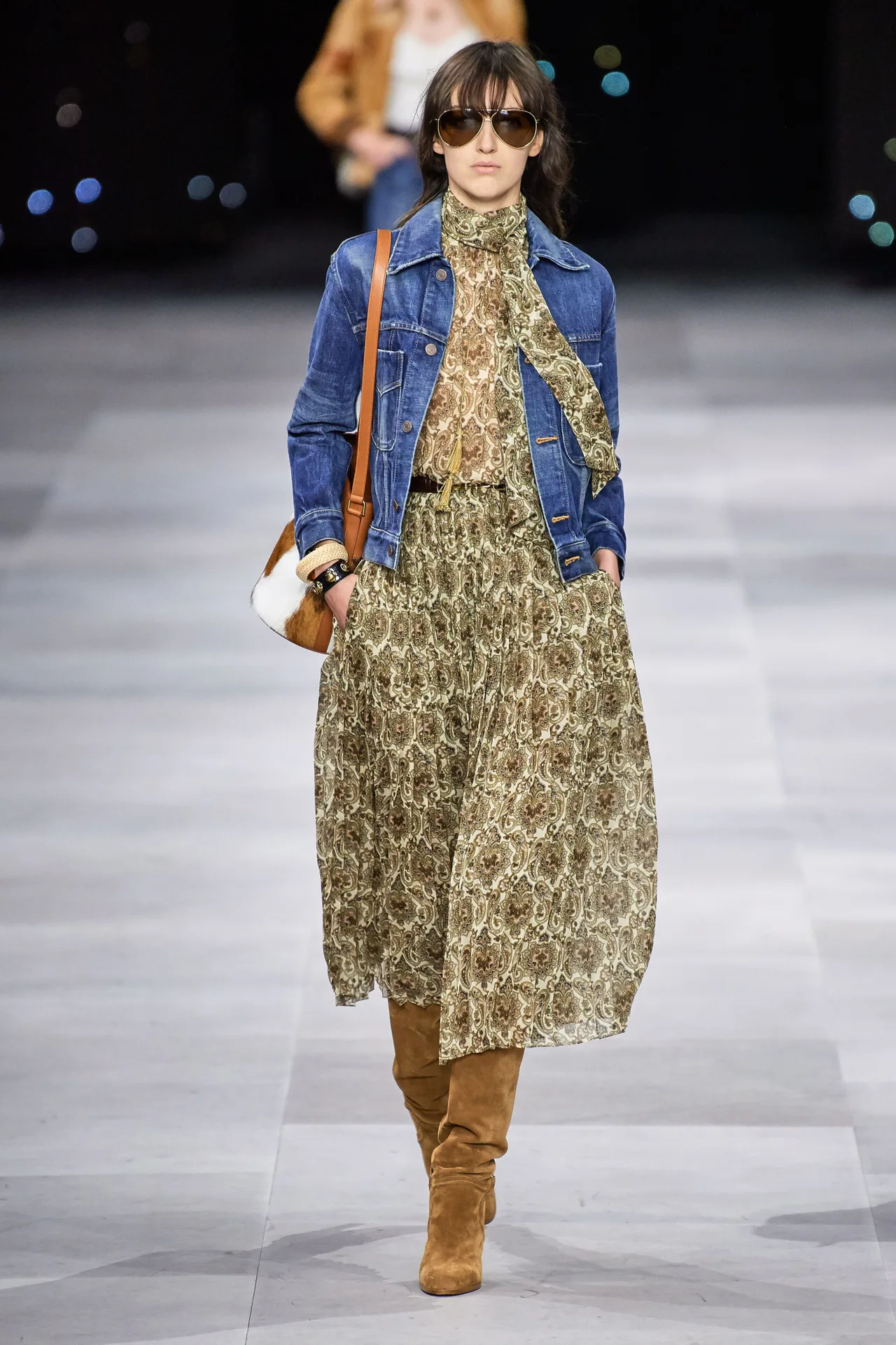 đầm họa tiết và áo sơ mi denim celine xuân hè 2020