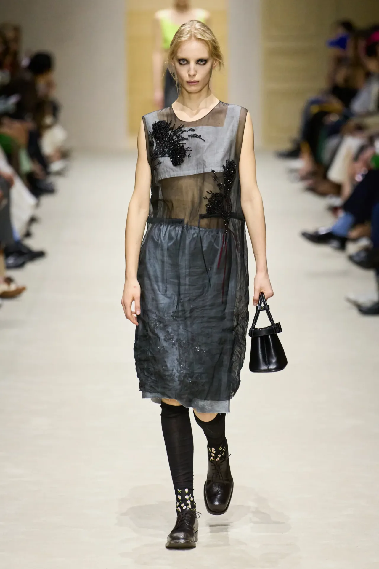 Prada Thu-Đông 2026