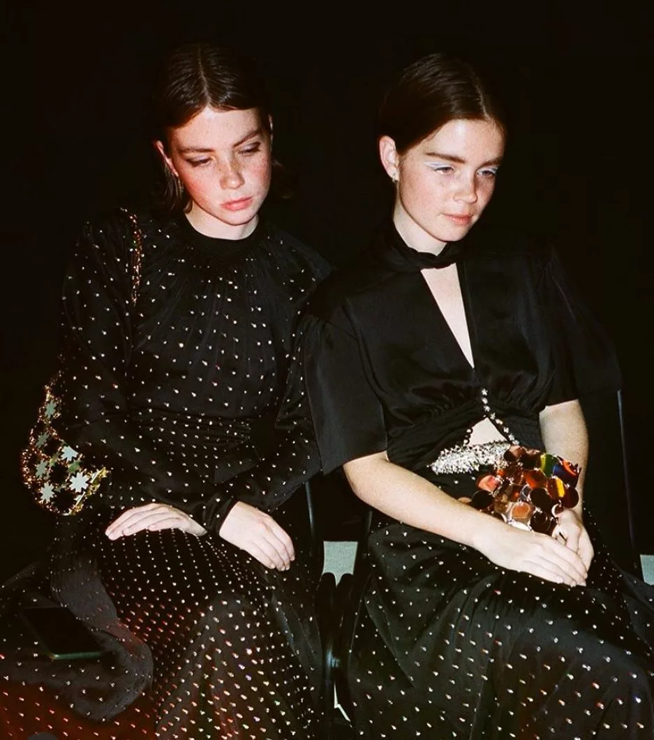 polka dots cổ điển váy lụa