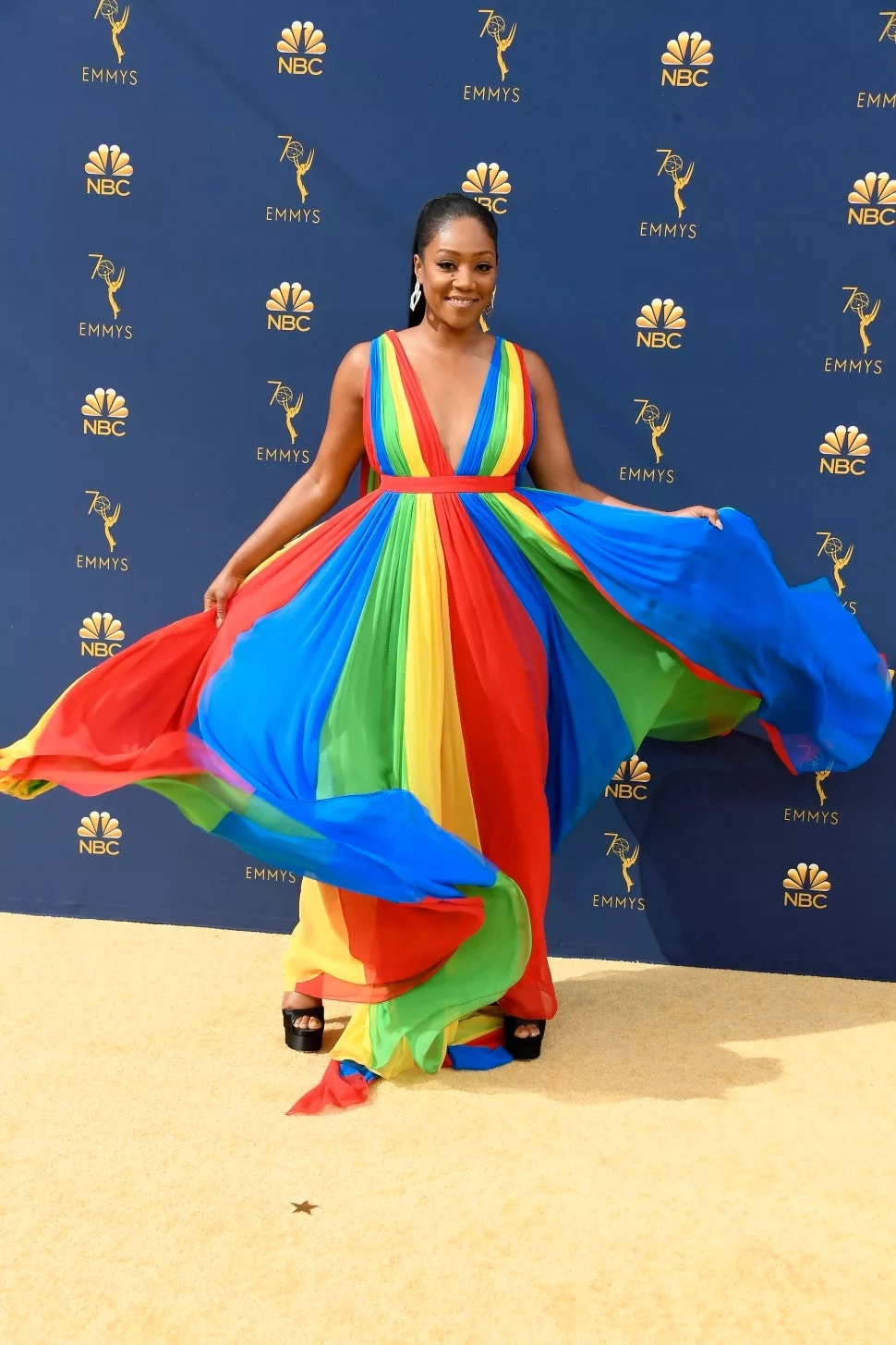 Tiffany Haddish trang phục Prabal Gurung