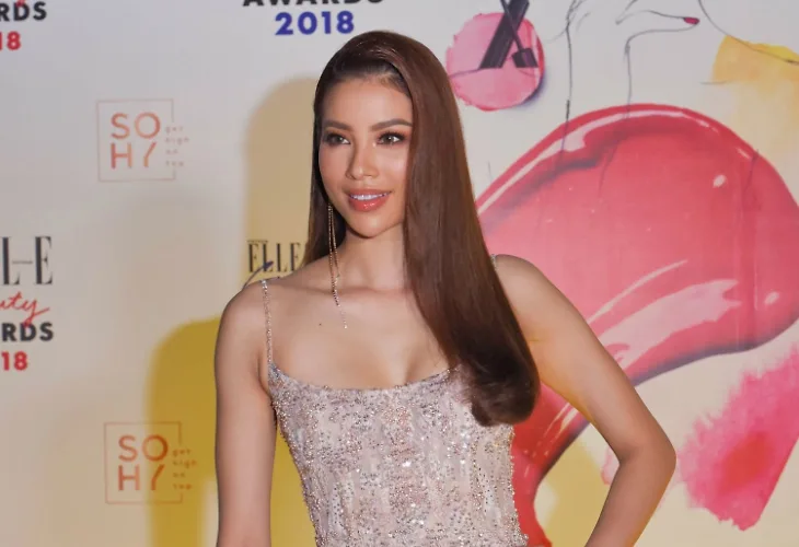 ELLE Beauty Awards 2018 phong cách trang điểm ấn tượng tóc thẳng 4 ELLE Beauty Awards 2018 phong cách trang điểm ấn tượng tóc thẳng 4