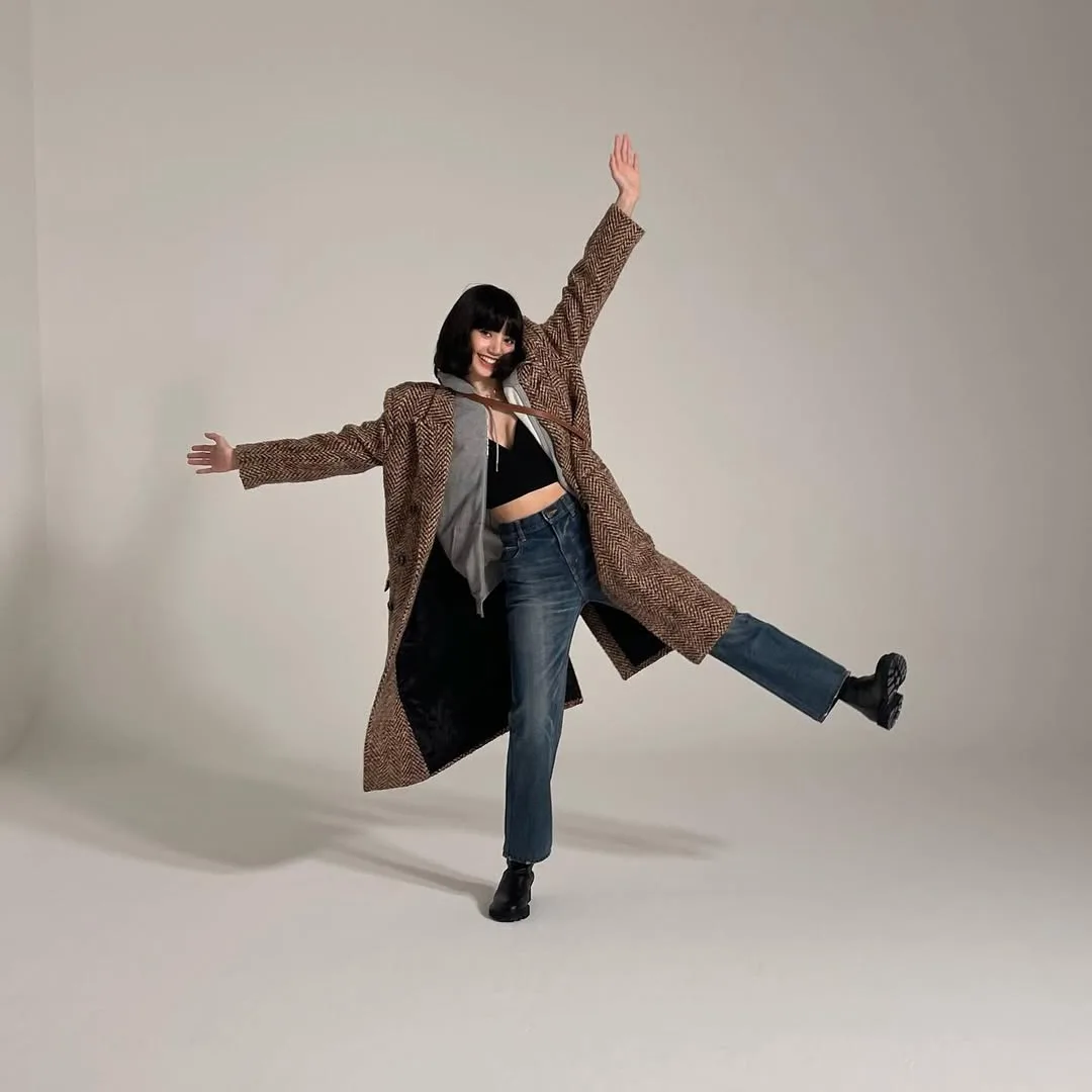 lalalalisa_m trench coat màu nâu