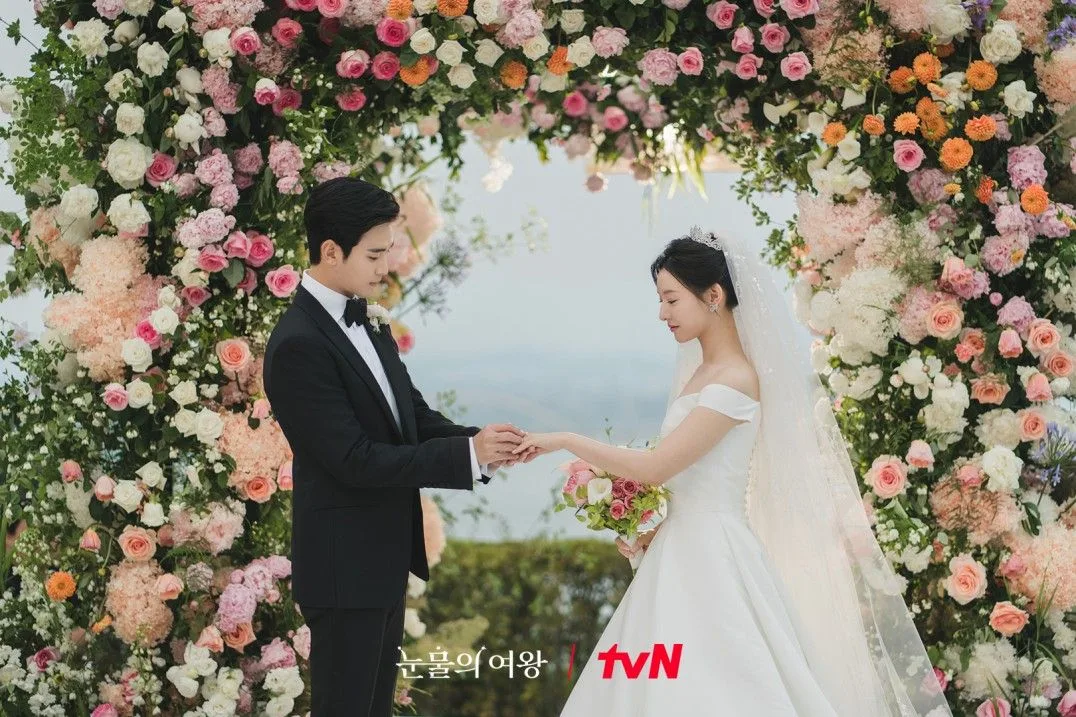 kim ji won trang sức