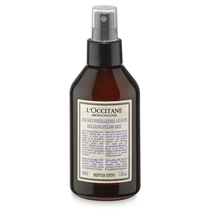 Nước thơm Relaxing Pillow Mist của L'Occitane