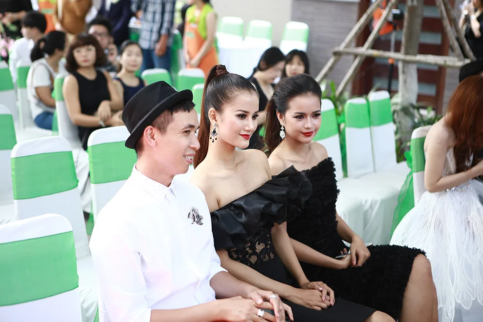 khách mời khách mời