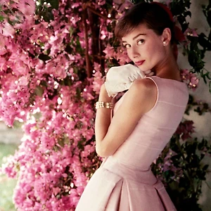 Từ khóa phong cách thời trang của Audrey Hepburn
