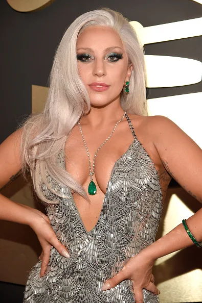 Lady Gaga nổi bật với phong cách trang điểm từ Shiseido tại giải Grammy 2015