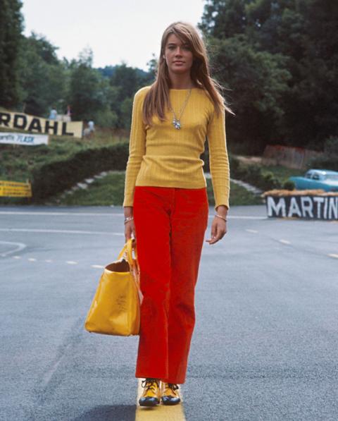 Biểu tượng thời trang đường phố thập niên 60: Francoise Hardy - ELLE.VN