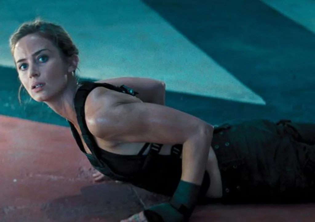 cách làm đẹp da Emily BLunt 7