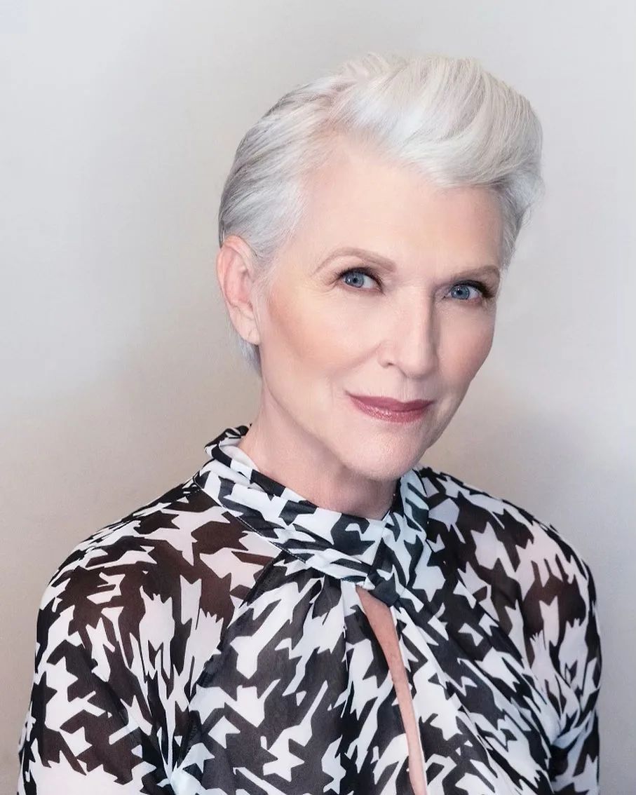 Maye Musk rất chú trọng chăm sóc làn da và vùng mắt nhạy cảm Maye Musk rất chú trọng chăm sóc làn da và vùng mắt nhạy cảm