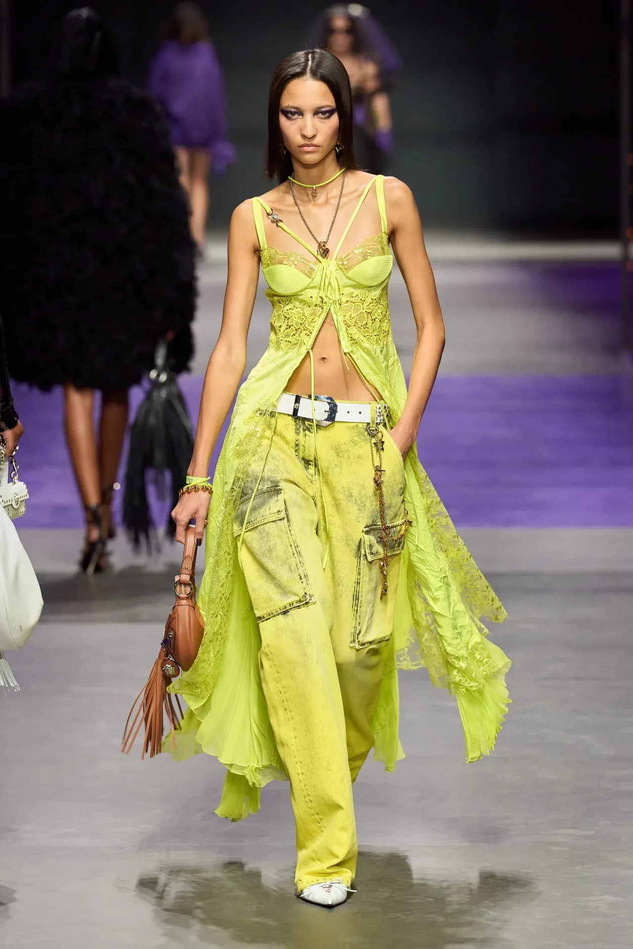 versace xuân hè 2023 look 49