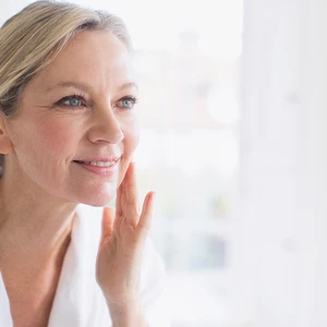Bí quyết chăm sóc da tuổi 50 giữ mãi nét thanh xuân