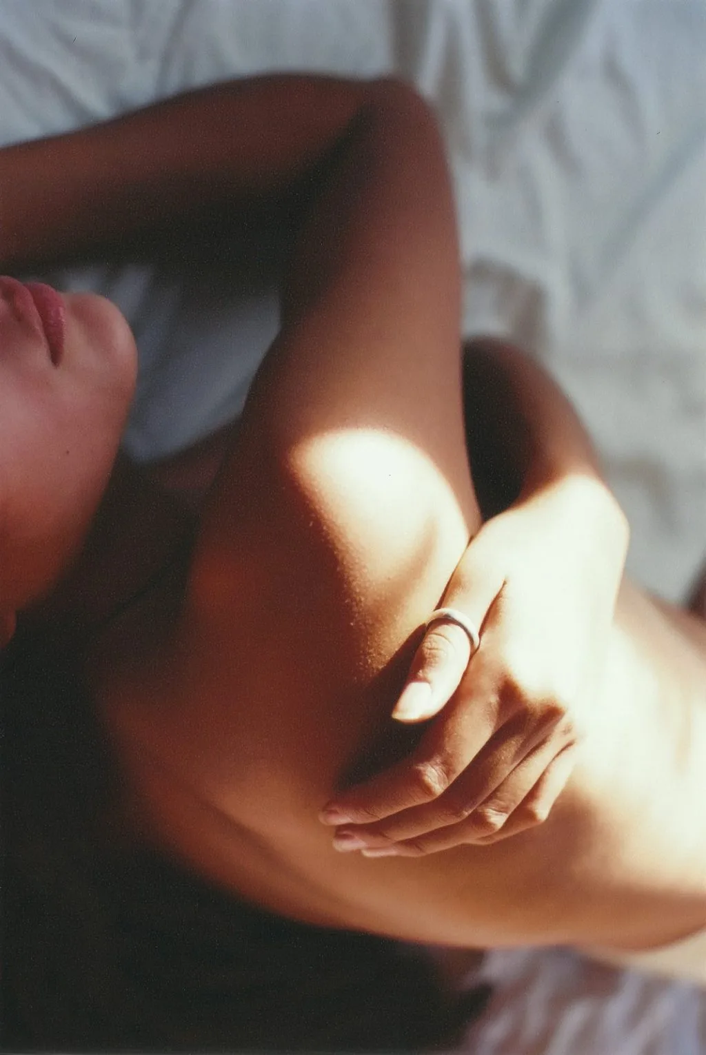 ngu nude - elle viet nam