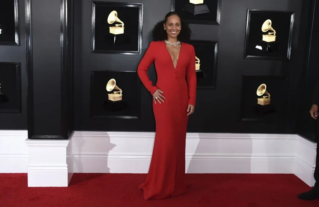 elle viêt nam thời trang thảm đỏ grammys 14