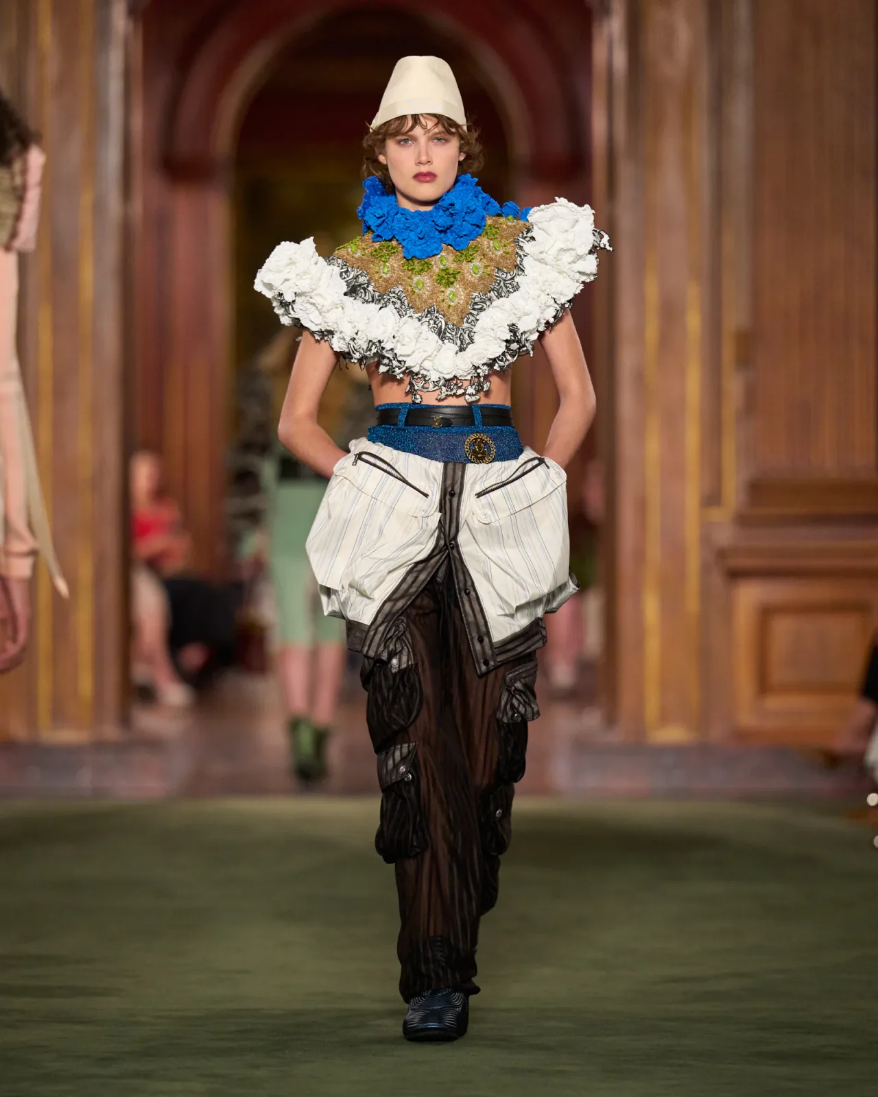 WOMEN_CRUISE_2027_Look_56