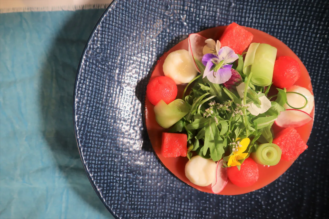 V-Fromage de chevre và watermelon