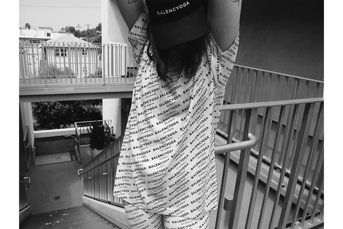 BALENCYOGA - elle Vietnam 1