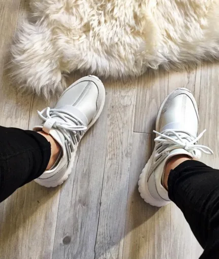 adidas tubular radial