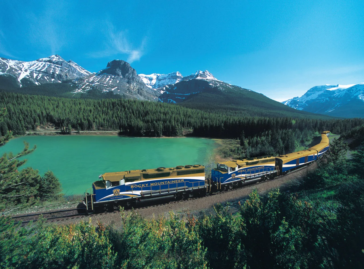 canadian rockies trains