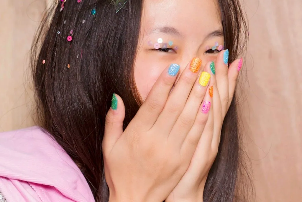 màu nail đẹp cho phụ nữ châu Á màu nail đẹp cho phụ nữ châu Á
