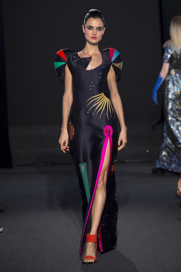 ELLE Việt Nam - Những thiết kế tốn thời gian nhất trong tuần lễ thời trang cao cấp Haute Couture 2018 (3) ELLE Việt Nam - Những thiết kế tốn thời gian nhất trong tuần lễ thời trang cao cấp Haute Couture 2018 (3)