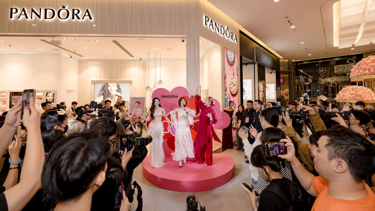 Khách mời tại sự kiện “Craft Your Next Happiness – Kiến tạo ký ức rực rỡ” của Pandora