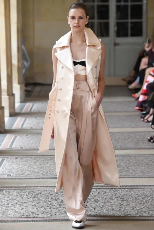 Buổi trình diễn BST Haute Couture Thu Đông 2014-2015 của Bouchra Jarrar Buổi trình diễn BST Haute Couture Thu Đông 2014-2015 của Bouchra Jarrar
