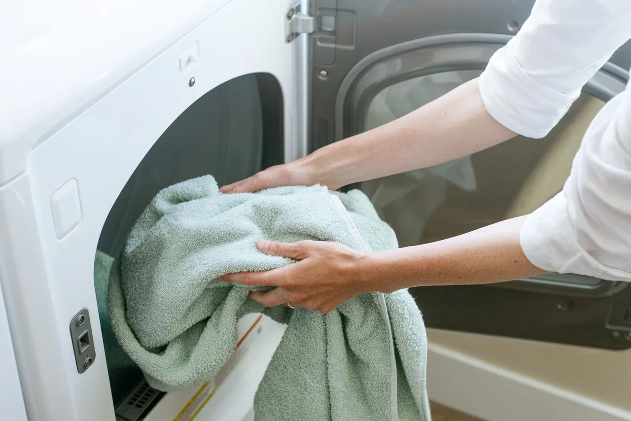 máy sấy quần áo phù hợp cho mùa mưa