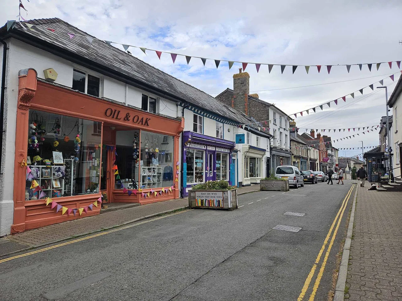 thị trấn tri thức ở wales hey on wye