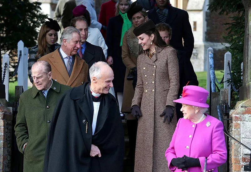 Những điều Meghan Markle (hay chúng ta) nên biết khi gặp Nữ hoàng vào dịp Giáng sinh Những điều Meghan Markle (hay chúng ta) nên biết khi gặp Nữ hoàng vào dịp Giáng sinh