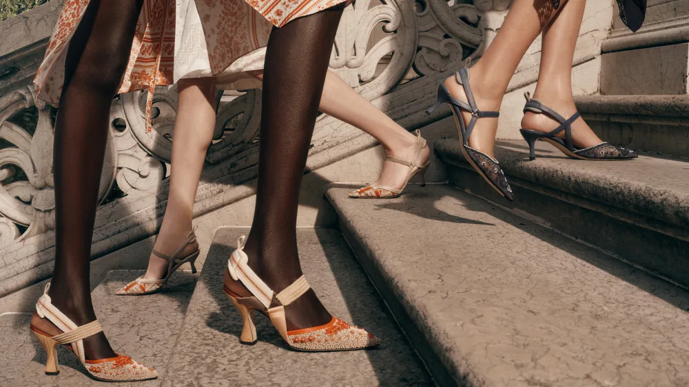 sandal cao gót BST Fendi Summer 2025