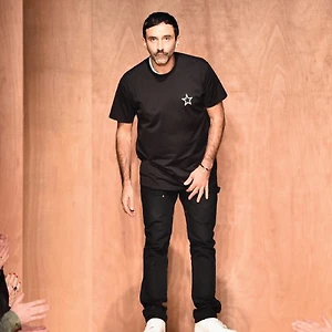 Bất ngờ! Riccardo Tisci kế nhiệm “ngai vàng” của Chirtopher Bailey tại Burberry