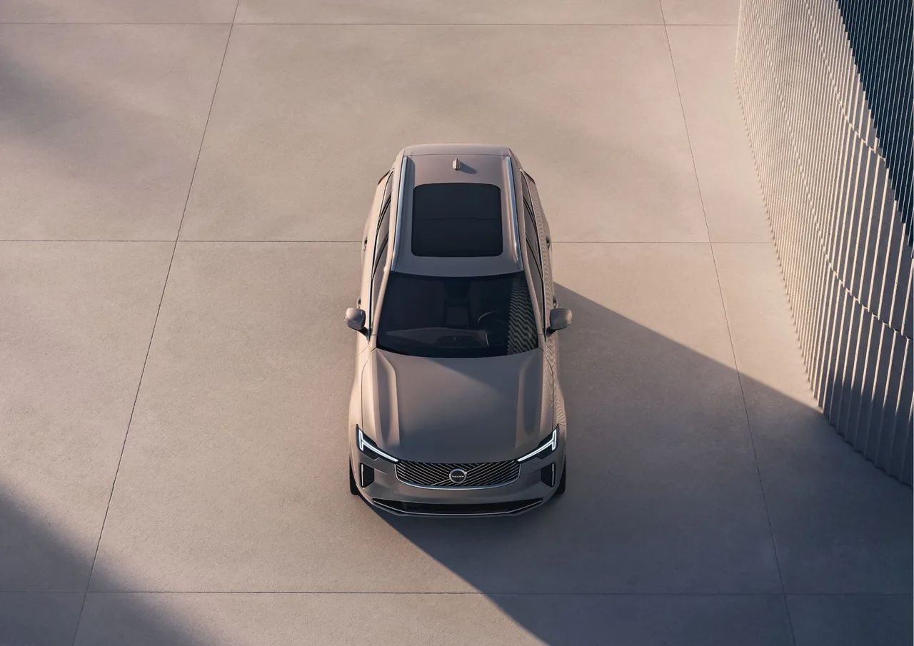 Nốt Lặng Kiêu Hãnh Giữa Phố Thị: Bản Lĩnh Mới Từ Biểu Tượng Volvo XC90