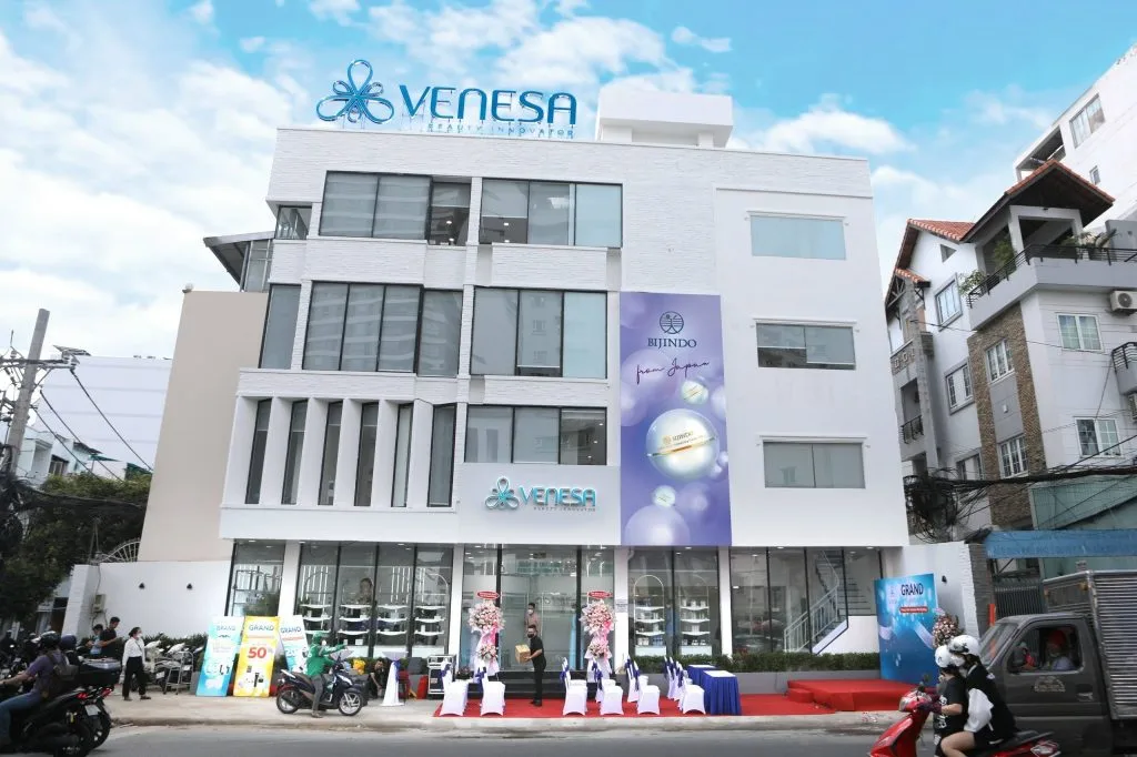 Venesa Phổ Quang có cơ sở vật chất, trang thiết bị tiên tiến cùng đội ngũ chuyên gia chuyên nghiệp Venesa Phổ Quang có cơ sở vật chất, trang thiết bị tiên tiến cùng đội ngũ chuyên gia chuyên nghiệp