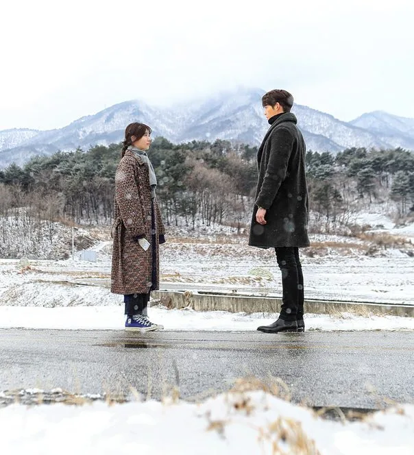 Thời trang trong phim: Yêu Không Kiểm Soát (Uncontrollably Fond) Thời trang trong phim: Yêu Không Kiểm Soát (Uncontrollably Fond)