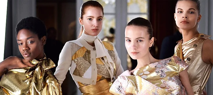 ELLE Việt Nam - Ralph & Russo hớp hồn phái đẹp với cảm hứng “Parisian Girl” trong bộ sưu tập mới (24) ELLE Việt Nam - Ralph & Russo hớp hồn phái đẹp với cảm hứng “Parisian Girl” trong bộ sưu tập mới (24)