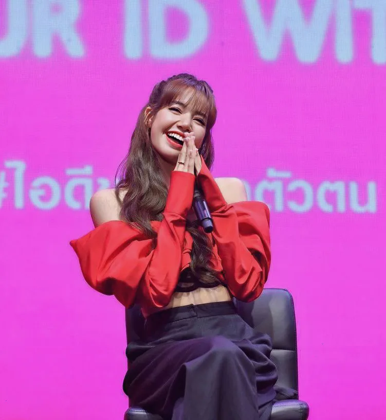 lisa blackpink