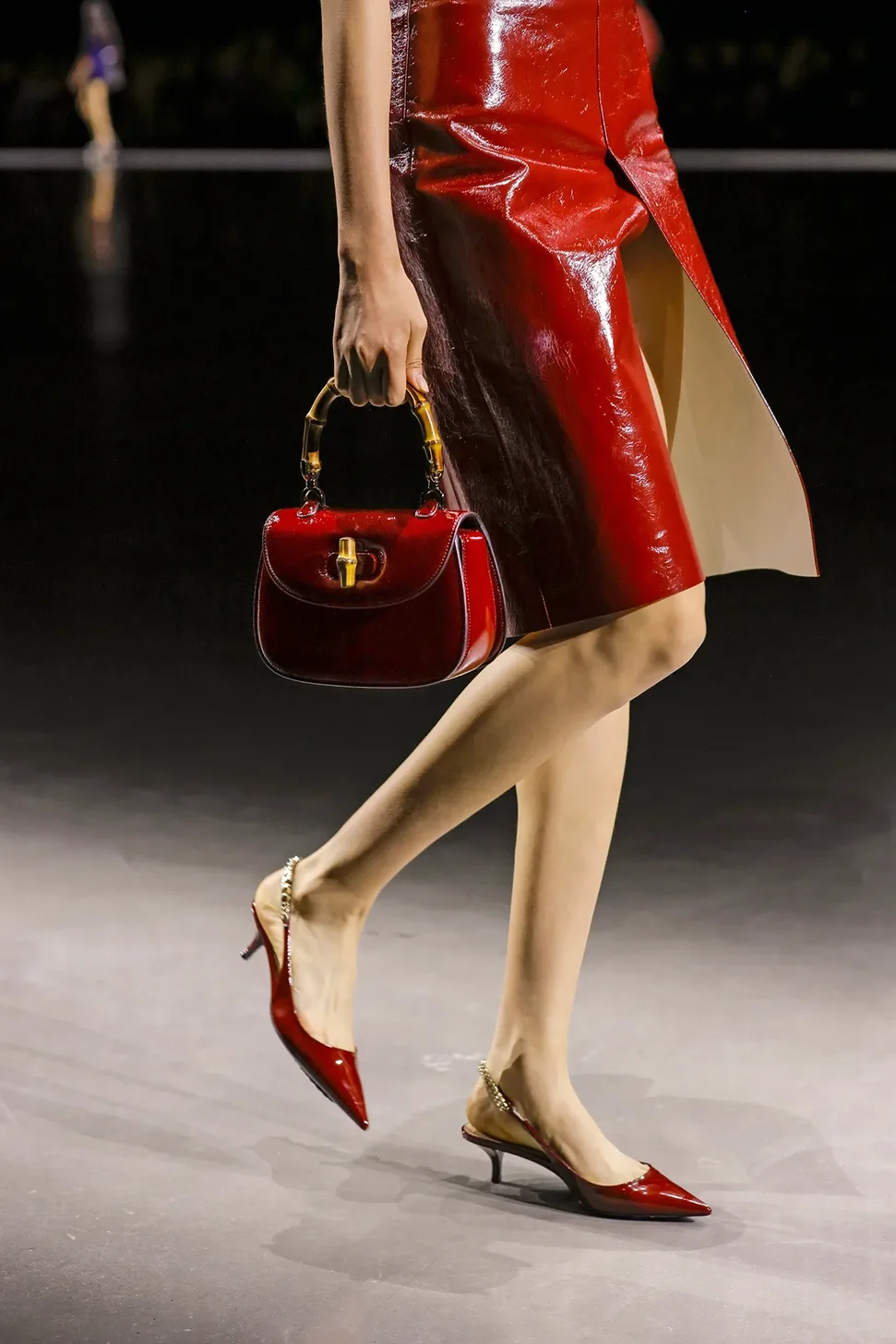 Kitten heels mũi nhọn Gucci