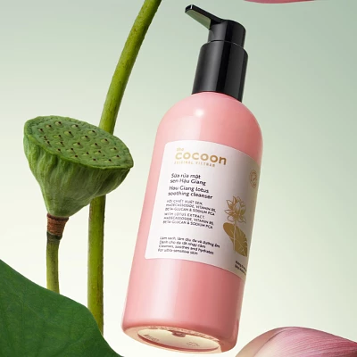 Sữa rửa mặt sen Hậu Giang Cocoon