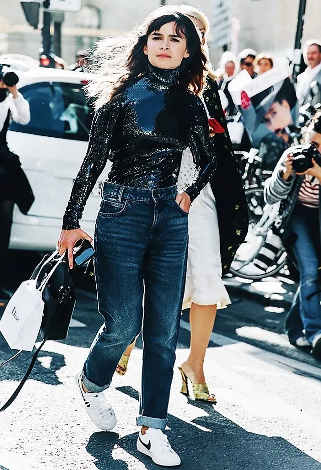 Áo cổ lọ sequin