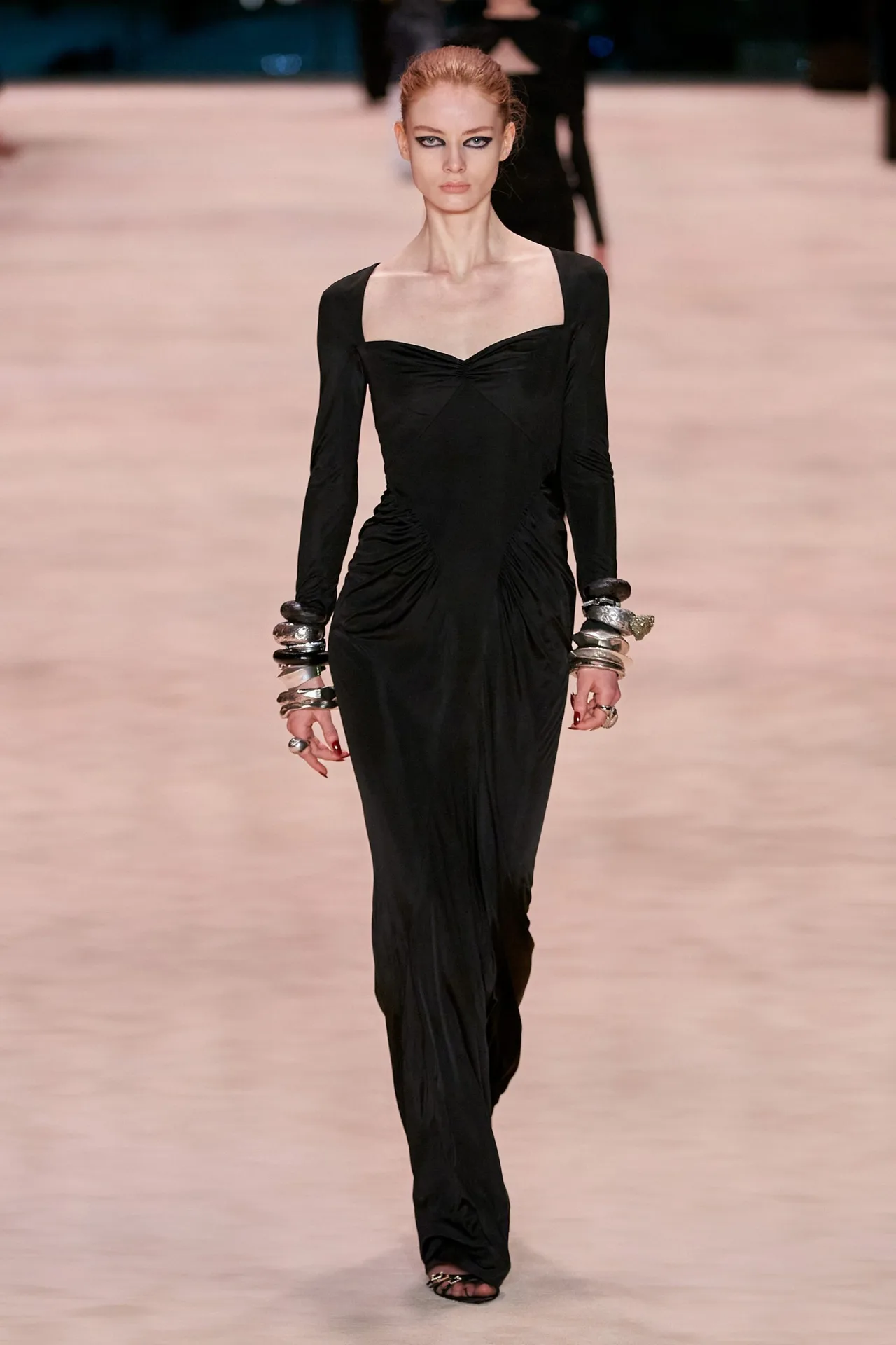 Saint Laurent ready-to-wear mùa Đông 2022 Look 45