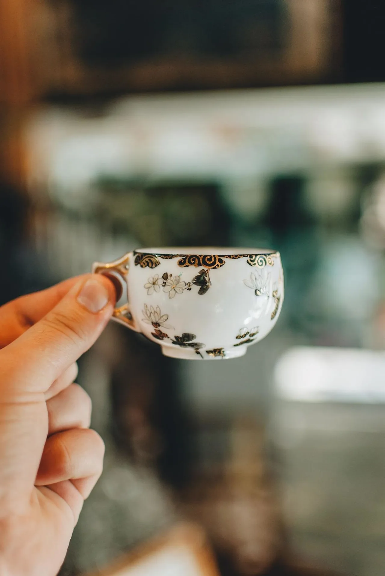 trắc nghiệm tách nhỏ màu trắng
