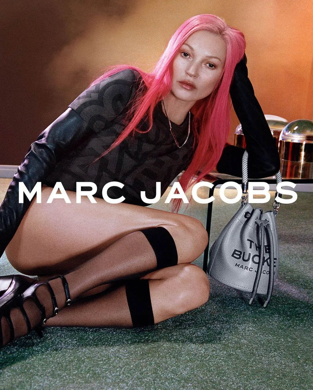 tin lam dep Kate Moss Resort 2022-2023 của Marc Jacobs tin lam dep Kate Moss Resort 2022-2023 của Marc Jacobs