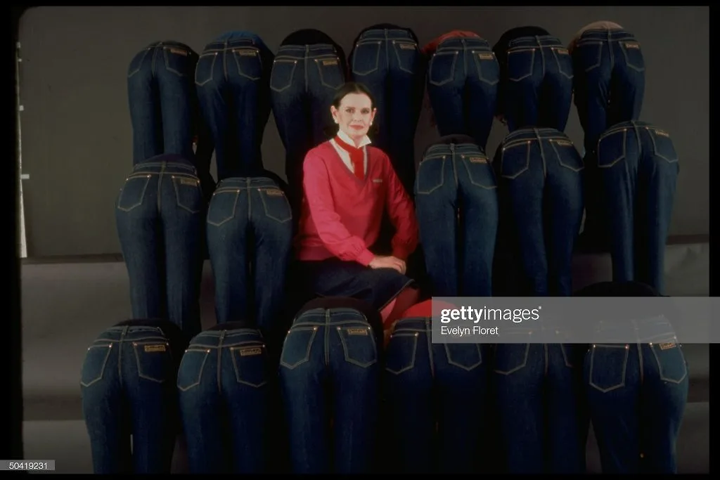 Bức chân dung của Gloria Vanderbilt - nữ nghệ sĩ đầy tài hoa của làng thời trang thế giới.